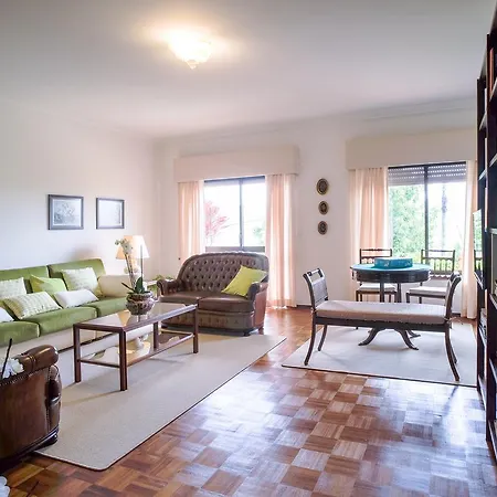Semesterbostad Casa Do Castro @ Charming House With Pool Oeiras